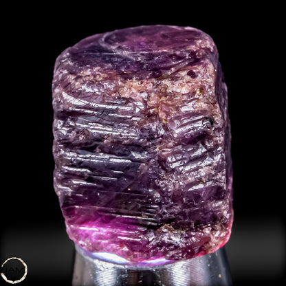 Seltener Padparadscha Farbener Saphirekristall aus Tansania - 8,21g -41,05ct