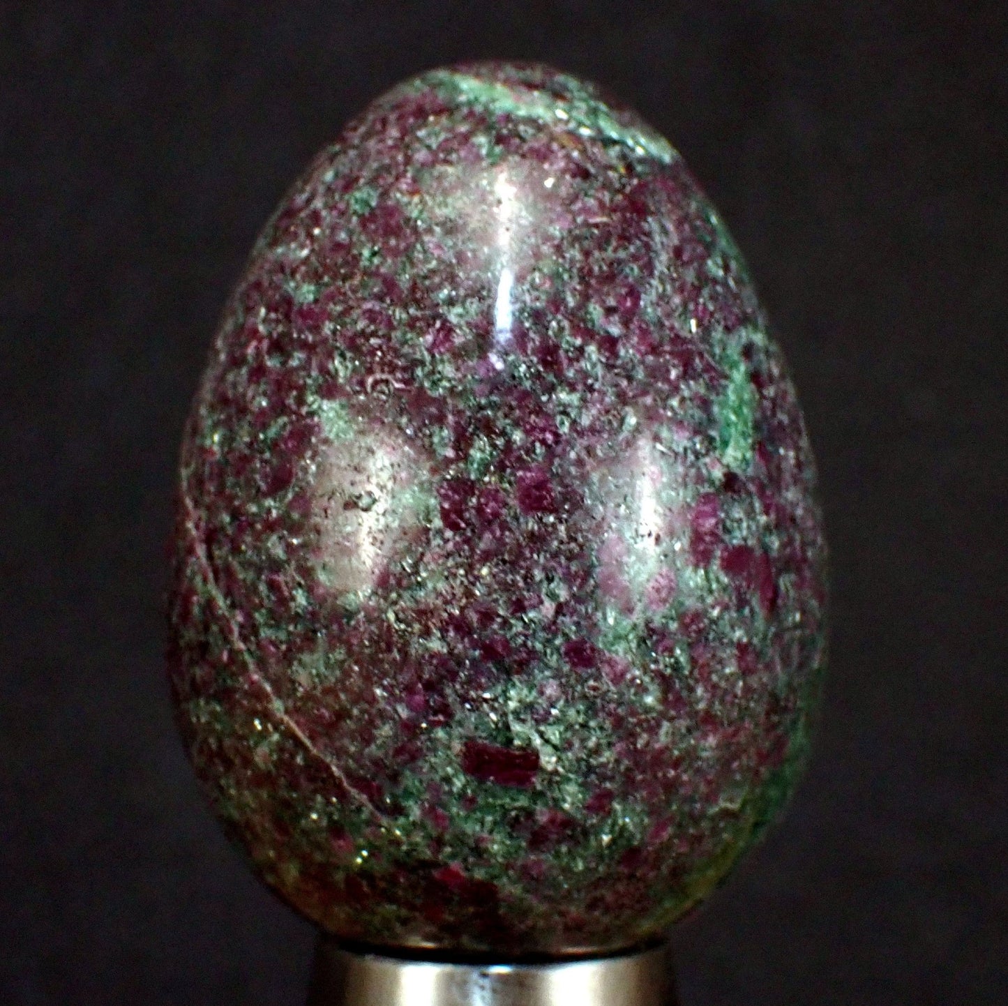 Natürliches Rubin in Kyanit Ei - 627.95 ct - 125,59g