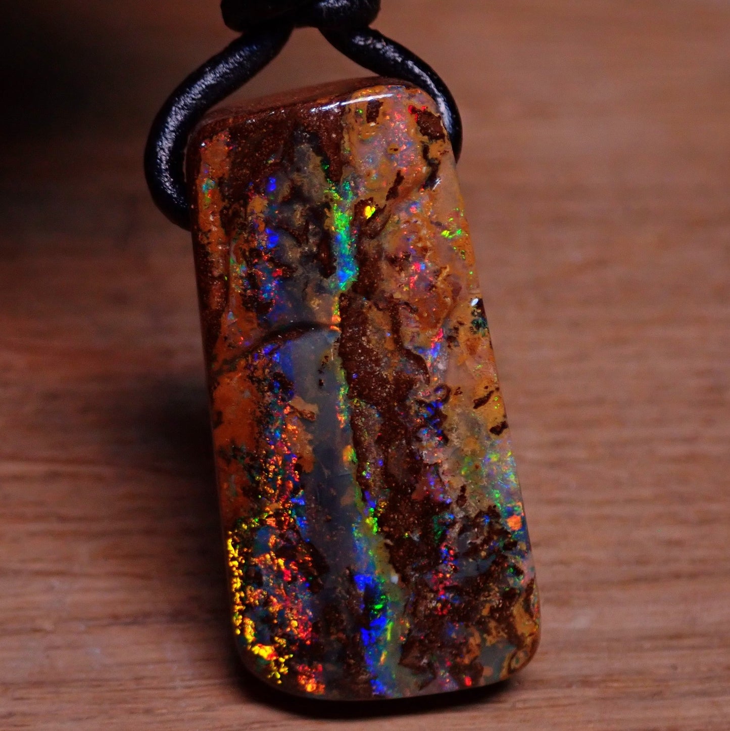 AAA+++ Boulder Opal Anhänger - 50,9ct