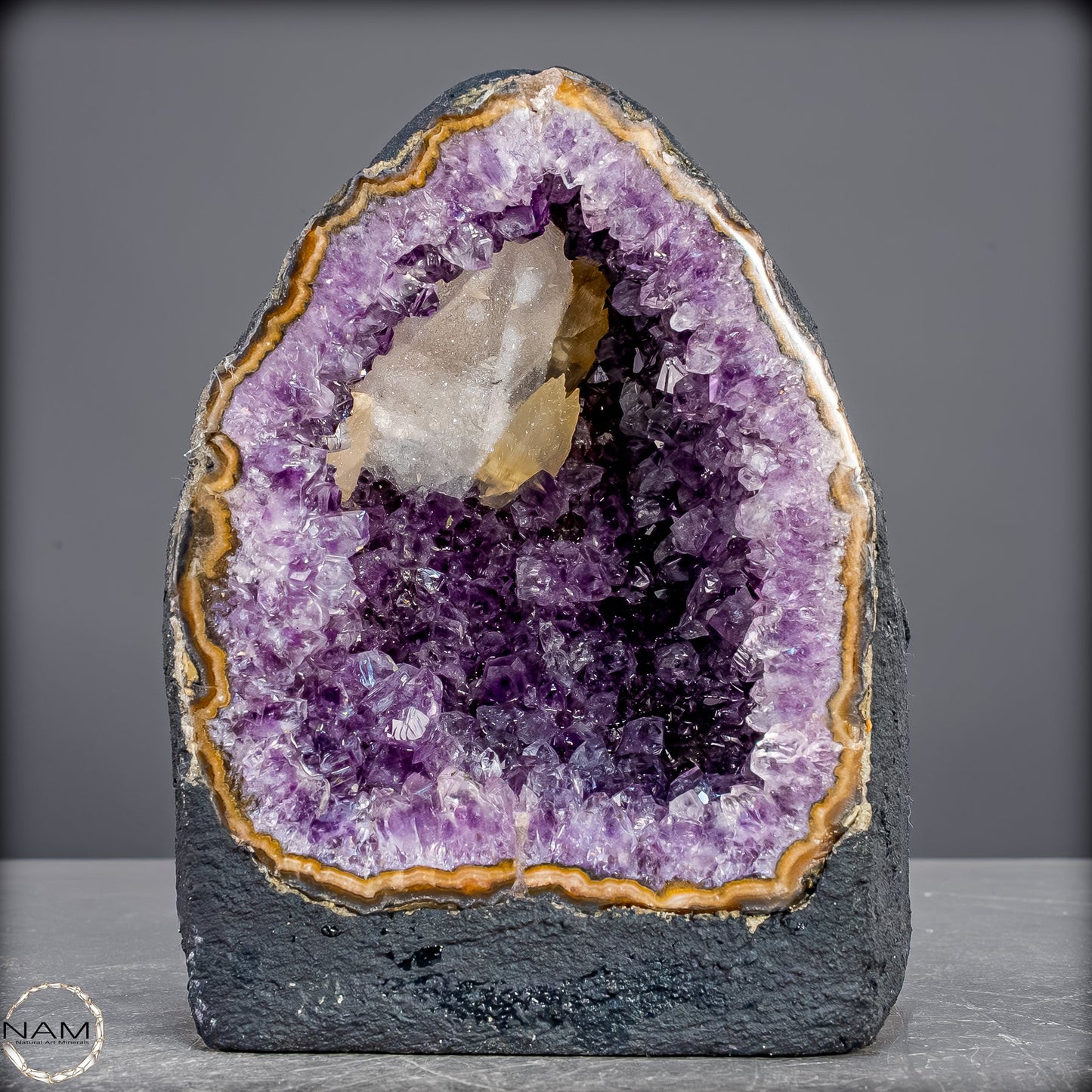Amethyst-Druse mit Calcit aus Uruguay – 1626,45g