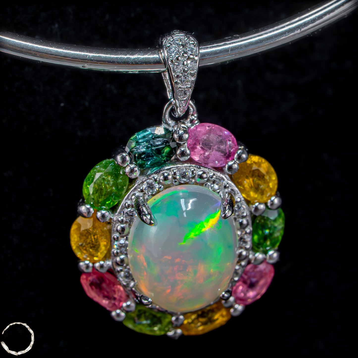 Welo Opal & Turmalin Anhänger – Farbenpracht in vollendeter Harmonie 3,47g 17,35ct