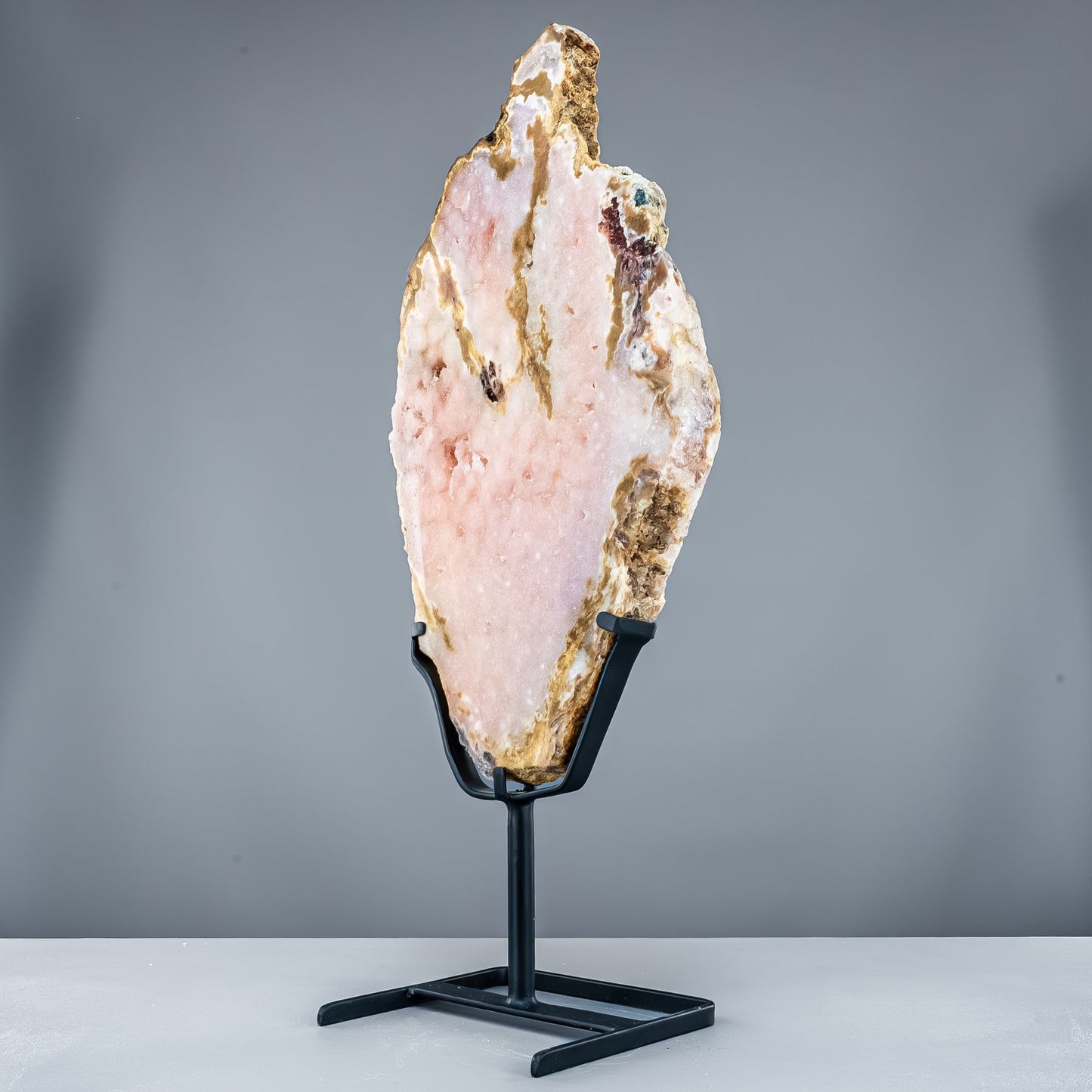 Natürliche Pinker Amethyst-Achat Scheibe auf Ständer -4865,33g
