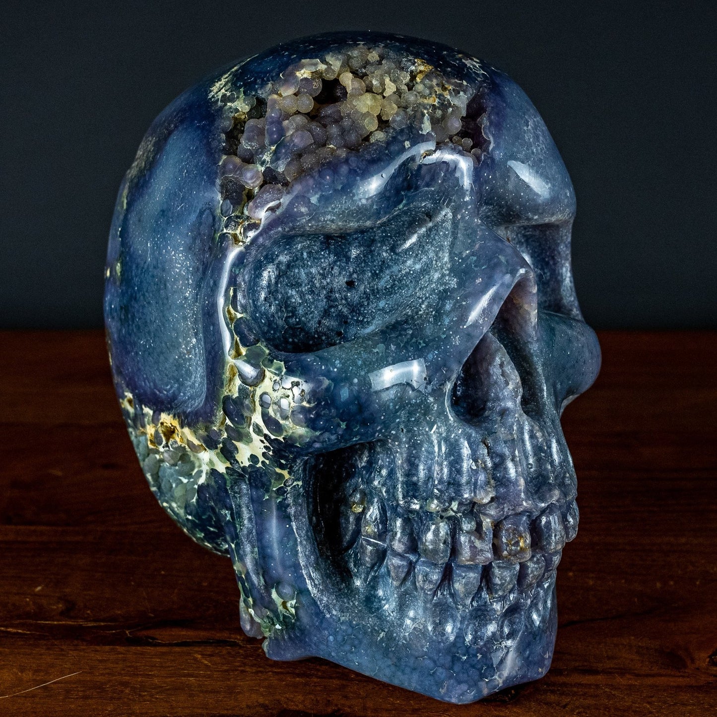 Natürlicher Botryoidal Chalcedony Kristall-Totenkopf - 6640,80g