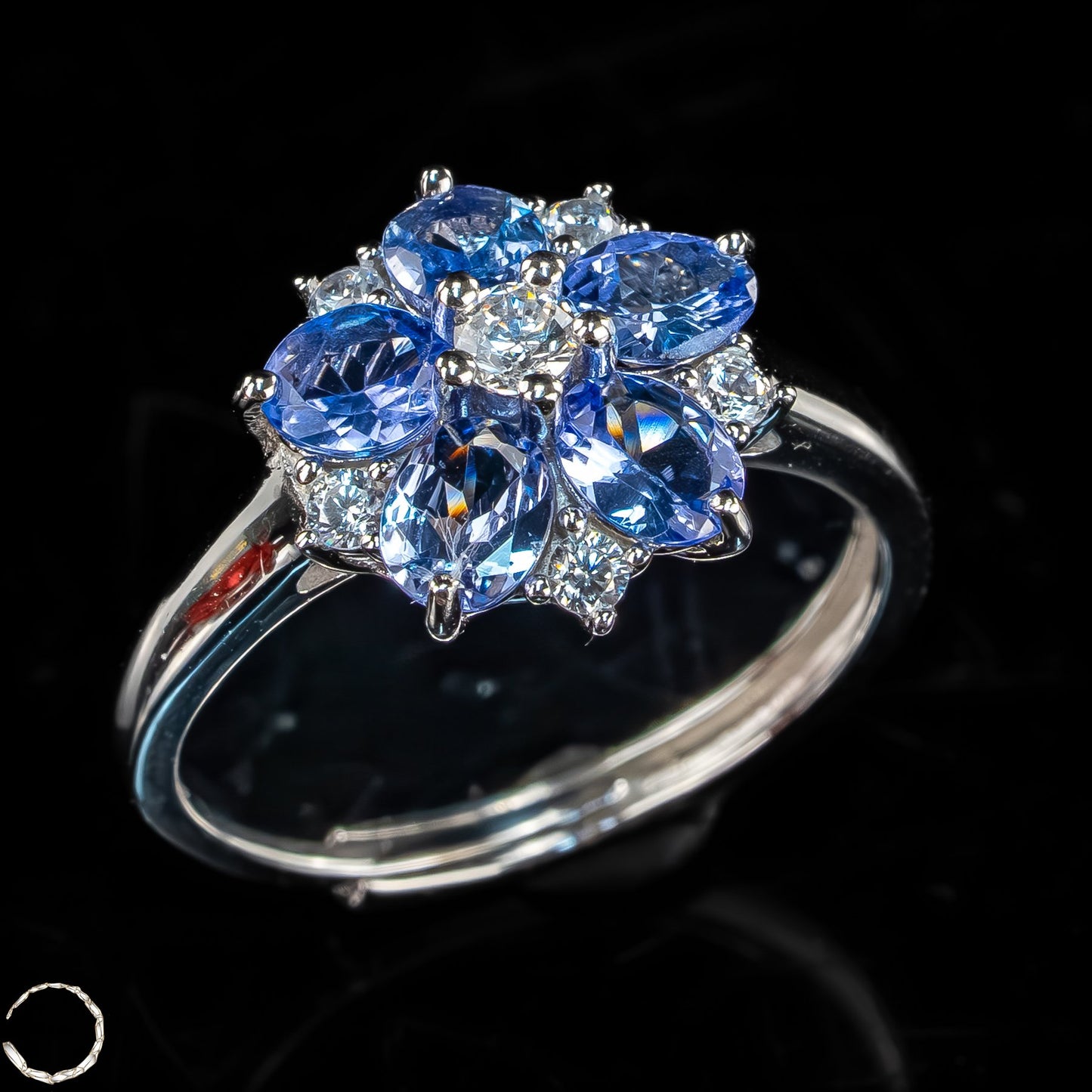Strahlende Eleganz – Exklusiver Saphir-Ring aus 925er Silber - 2,66g 13,3ct