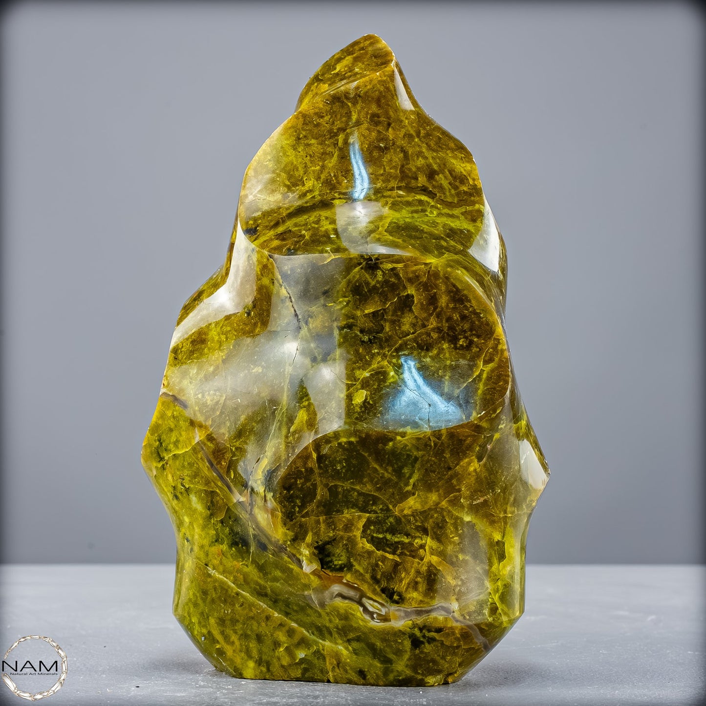Natürliche Grüner Opal-Kristall Flamme - 894,74g
