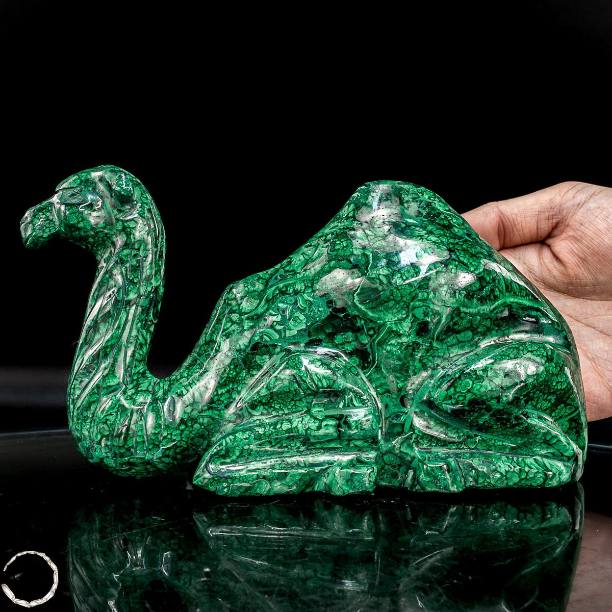 Sehr alte Malachit Skulptur Kamel, Kongo - 1844,82g