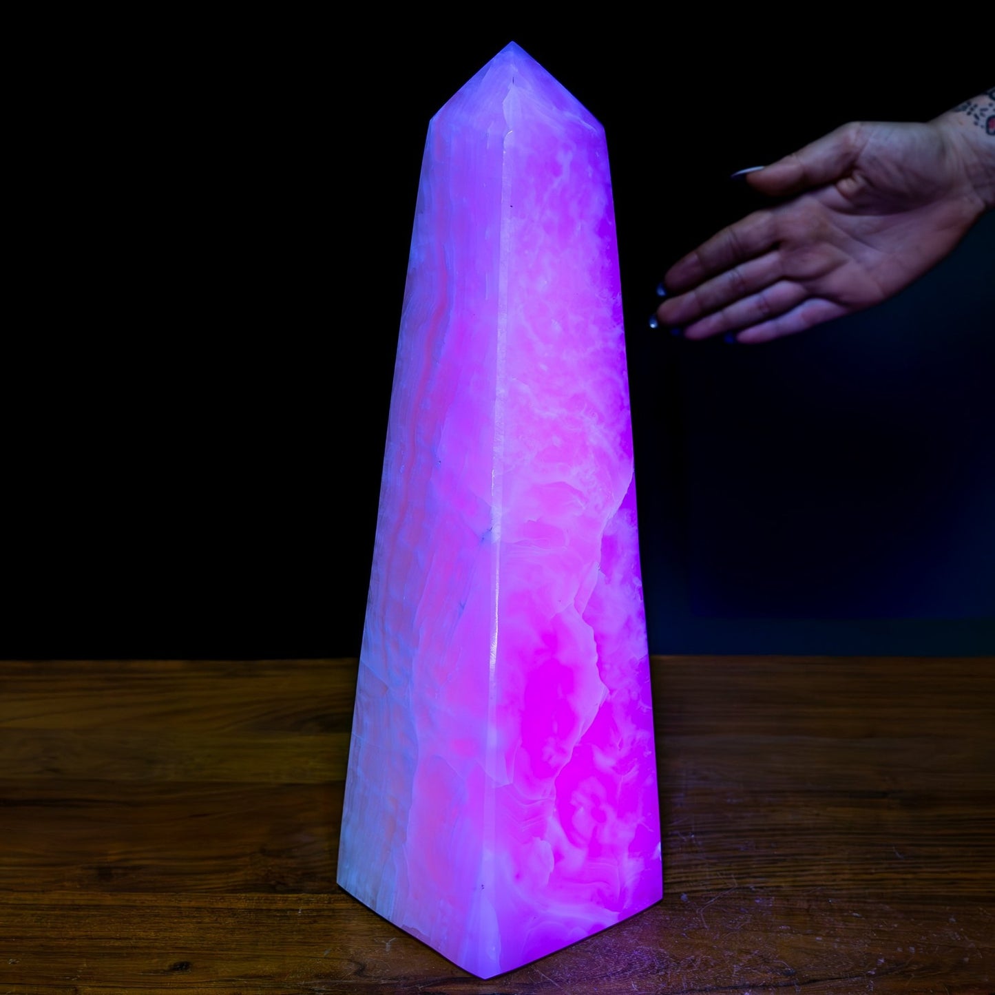 Natürlicher Pinker Aragonit - Kristall Obelisk - 4396,73g