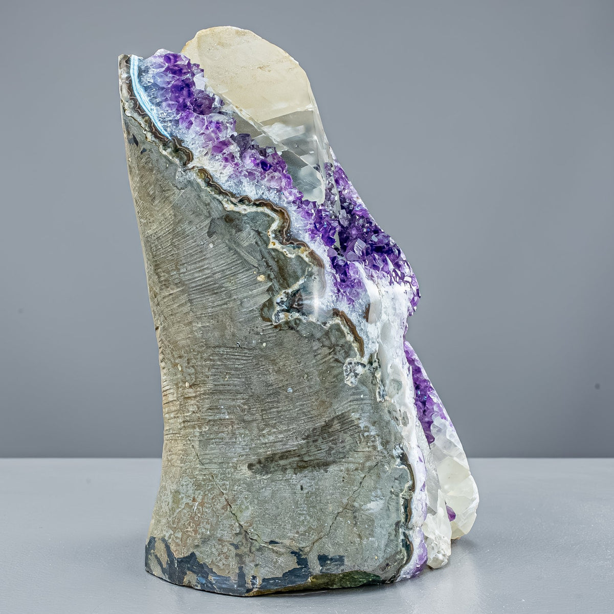 Perfekte  Amethyst-Druse mit Calcit kristallen - 3709,25g