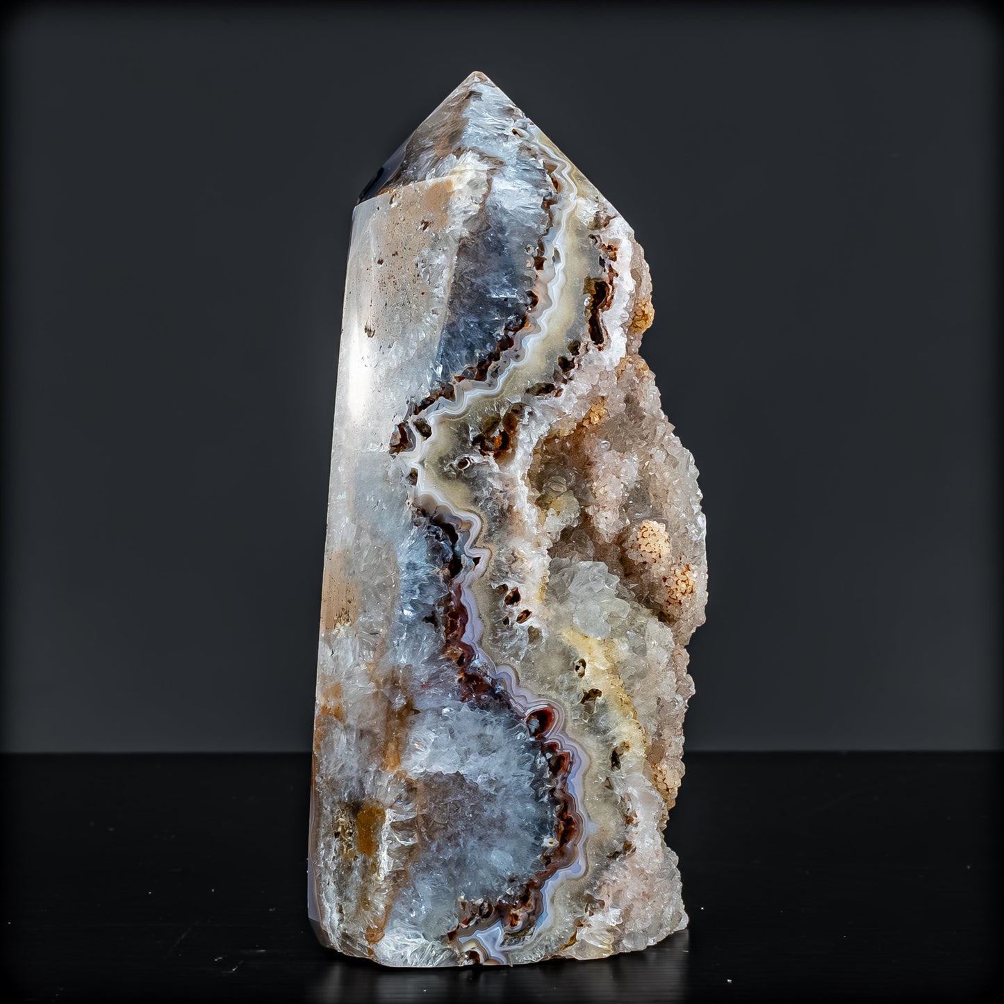 Natürlicher Achat-Kristall Obelisk mit Druse - 828,28g