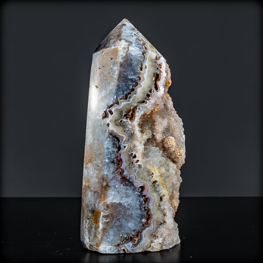 Natürlicher Achat-Kristall Obelisk mit Druse - 828,28g