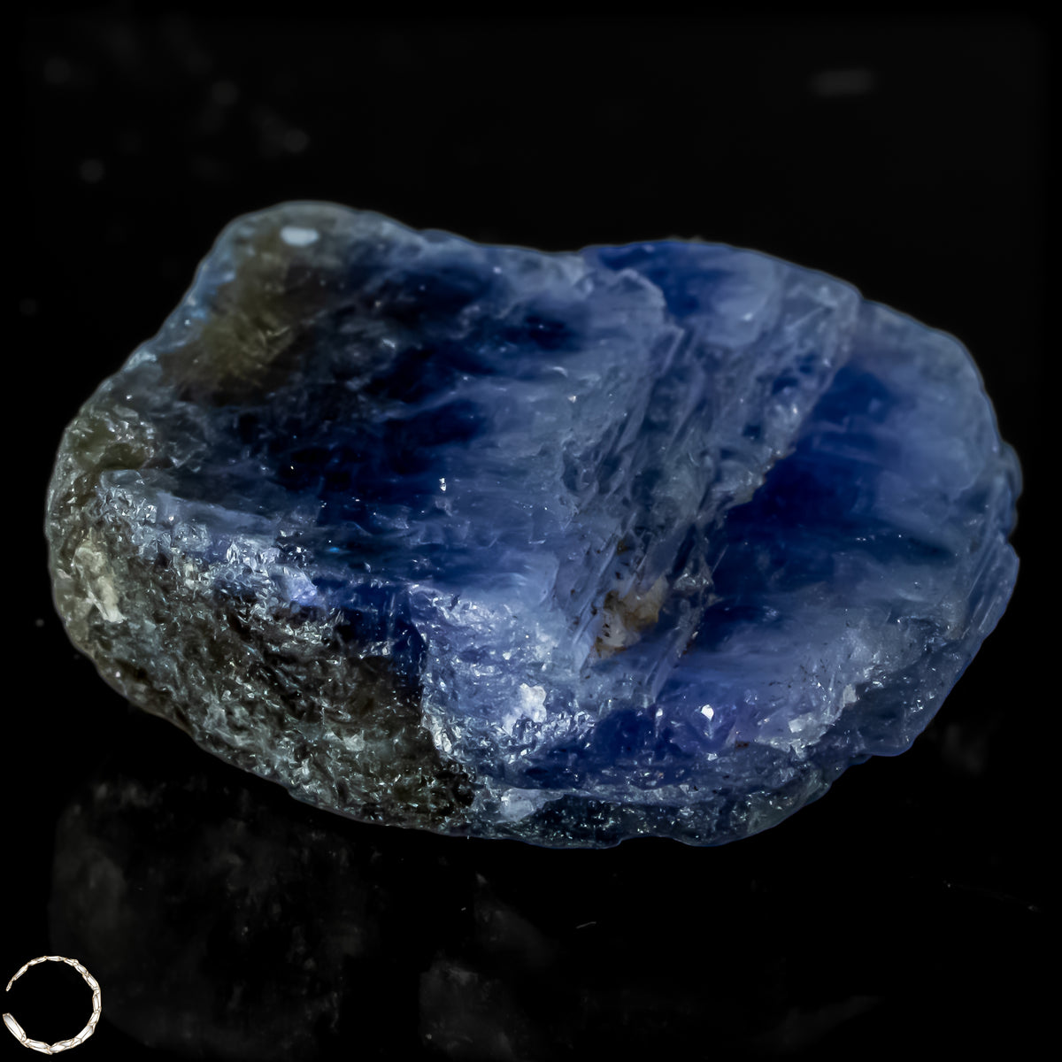 Natürlicher, Schöner Tansanit-Kristall, Tansania -8,95g 44,75ct