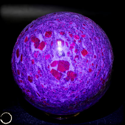 Natürliches Rubin-Kristall Kugelaus Myanmar -545,99g