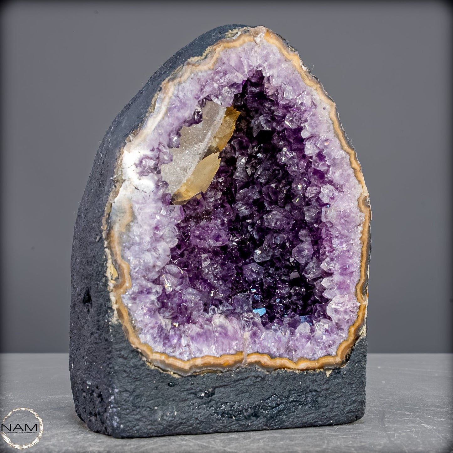 Amethyst-Druse mit Calcit aus Uruguay – 1626,45g