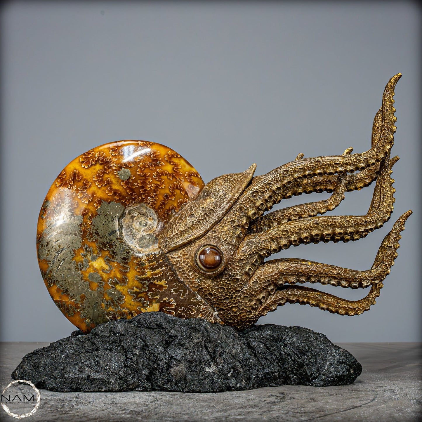 Natürlicher Ammonite verbunden mit Meisterhafter Kunst -1240,38g