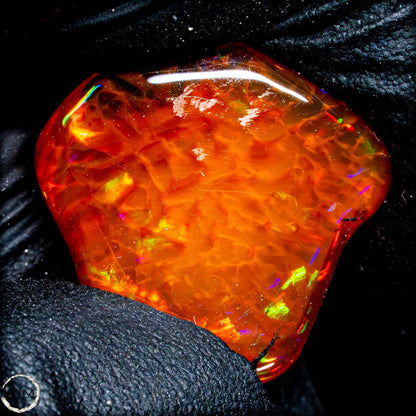 Seltener  Mexikanischer Feuer-Opal,  3,09g 15,45ct