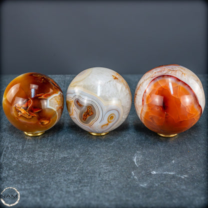 Carneol-Kugel-Set – Drei einzigartige Naturkunstwerke - 2017,52g