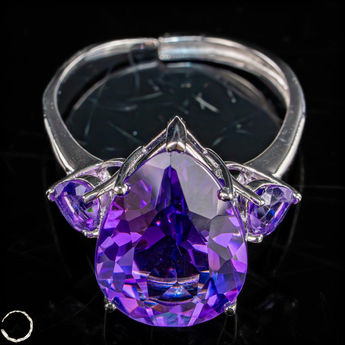 Einzigartiger Amethyst-Ring aus 925er Silber - 5,41g
