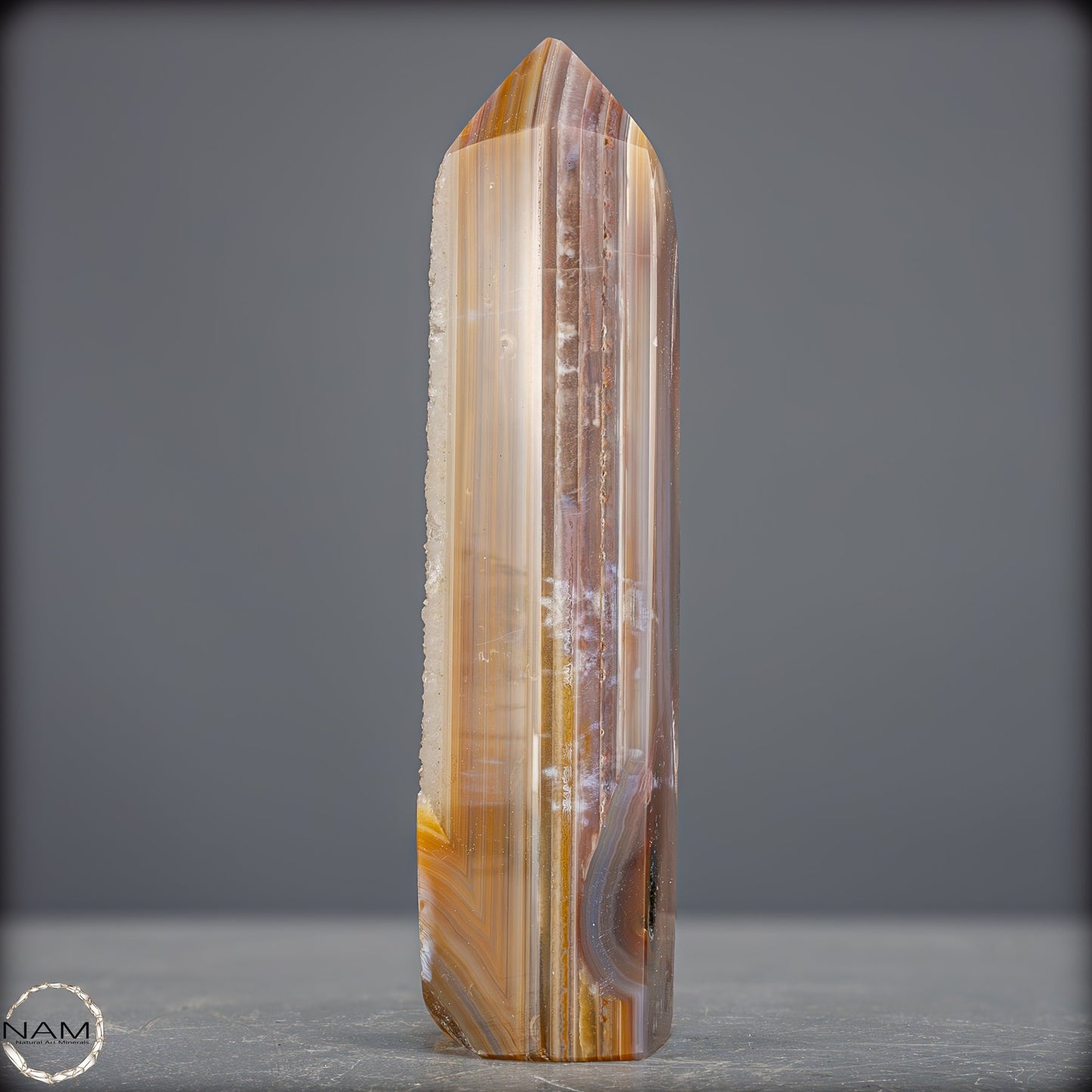 Natürlicher Achat-Kristall Obelisk mit Druse - 725,25g