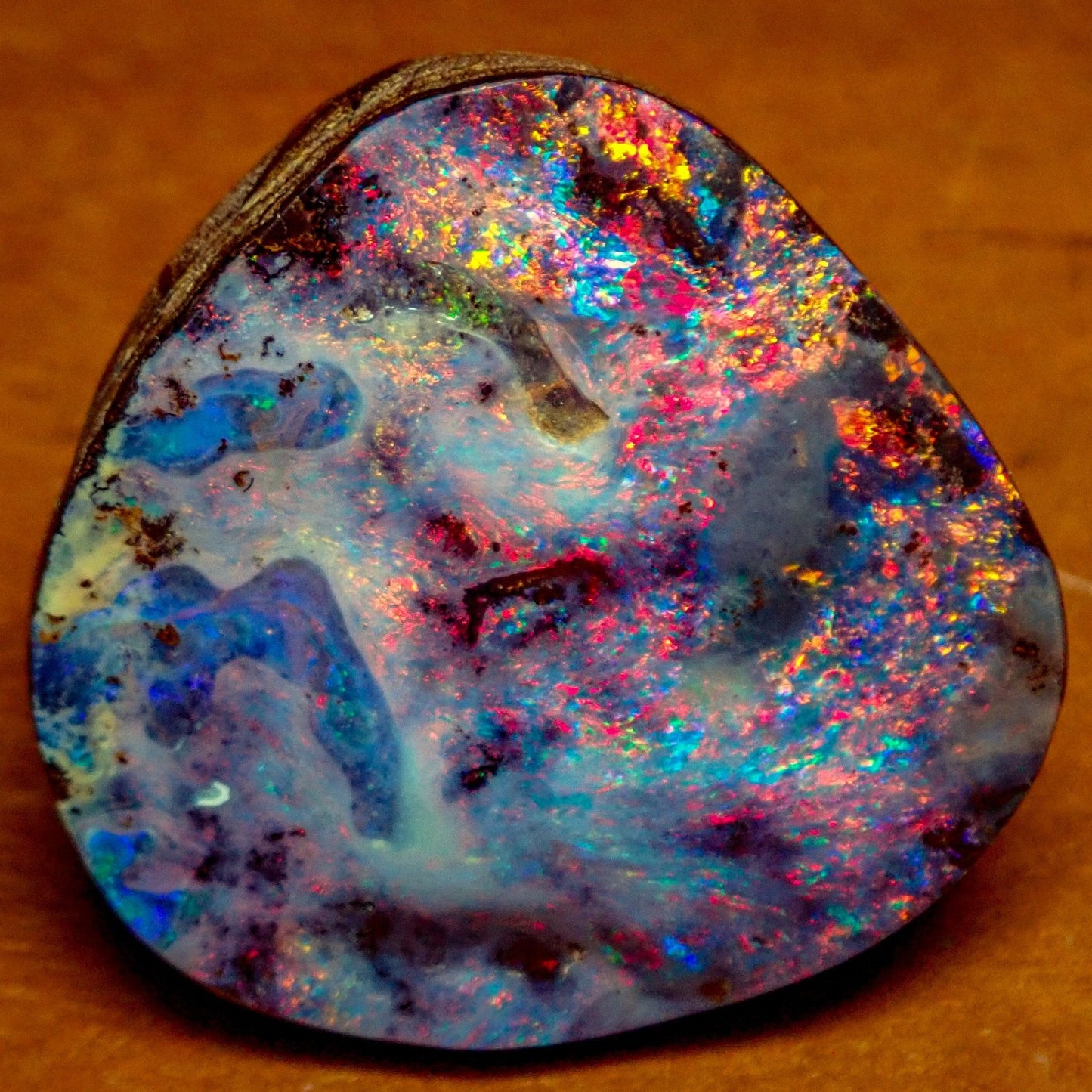 Natürlicher AAA+++ Boulder Opal aus Australien Edelsteinqualität - 25,879g