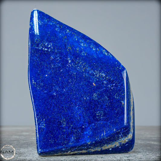 Natürliche Lapislazuli Kristall-Freiform - 933,64g