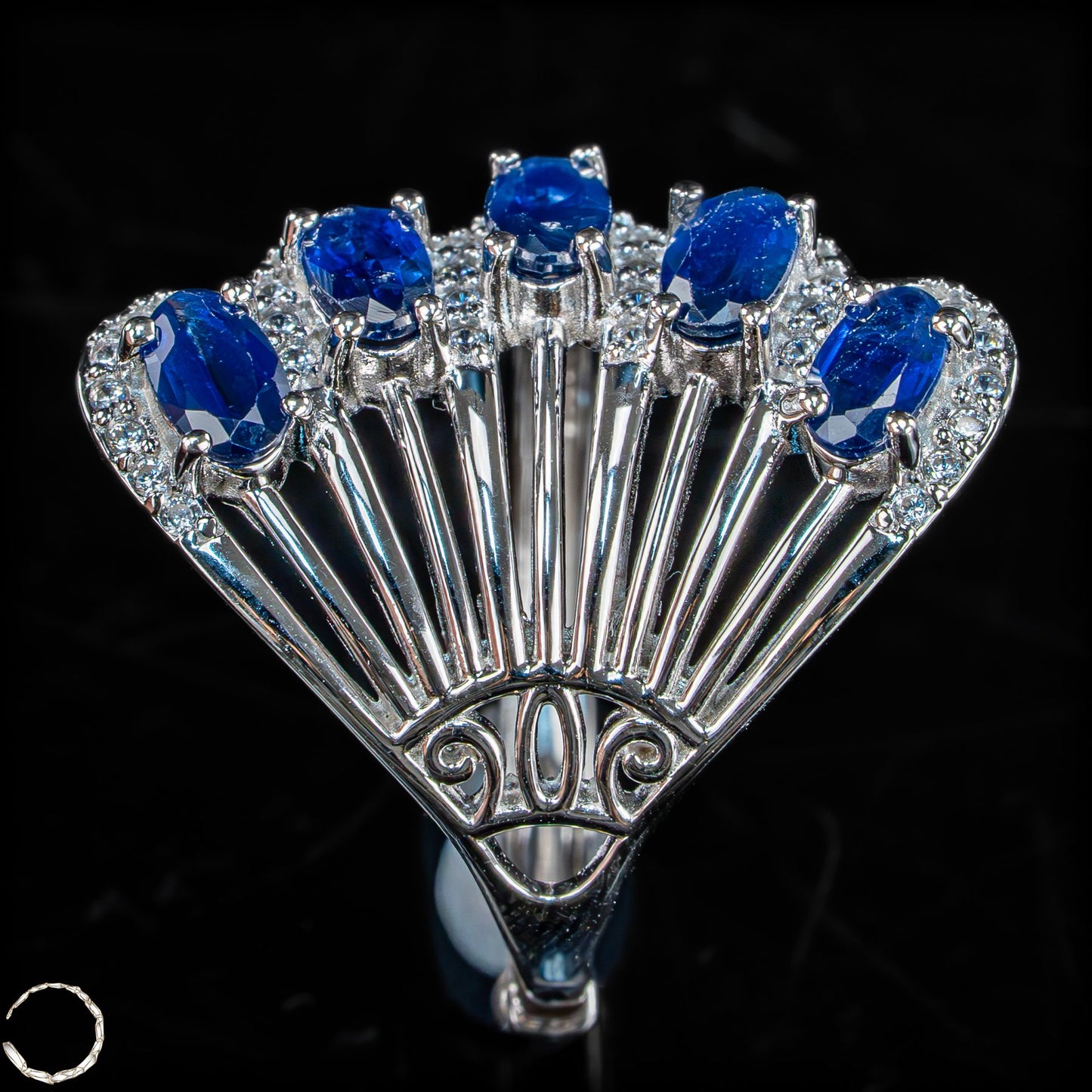 Strahlende Eleganz – Exklusiver Saphir-Ring aus 925er Silber -3,69g 18,45ct