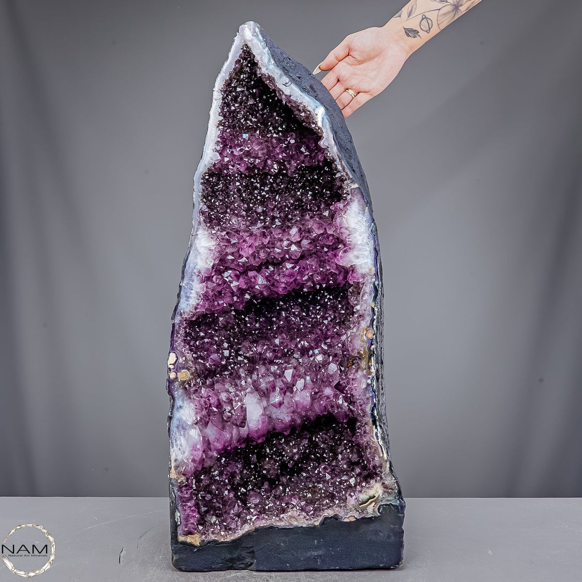 Amethyst-Druse–Naturkunst voller Kristallenergie- 41568,29g