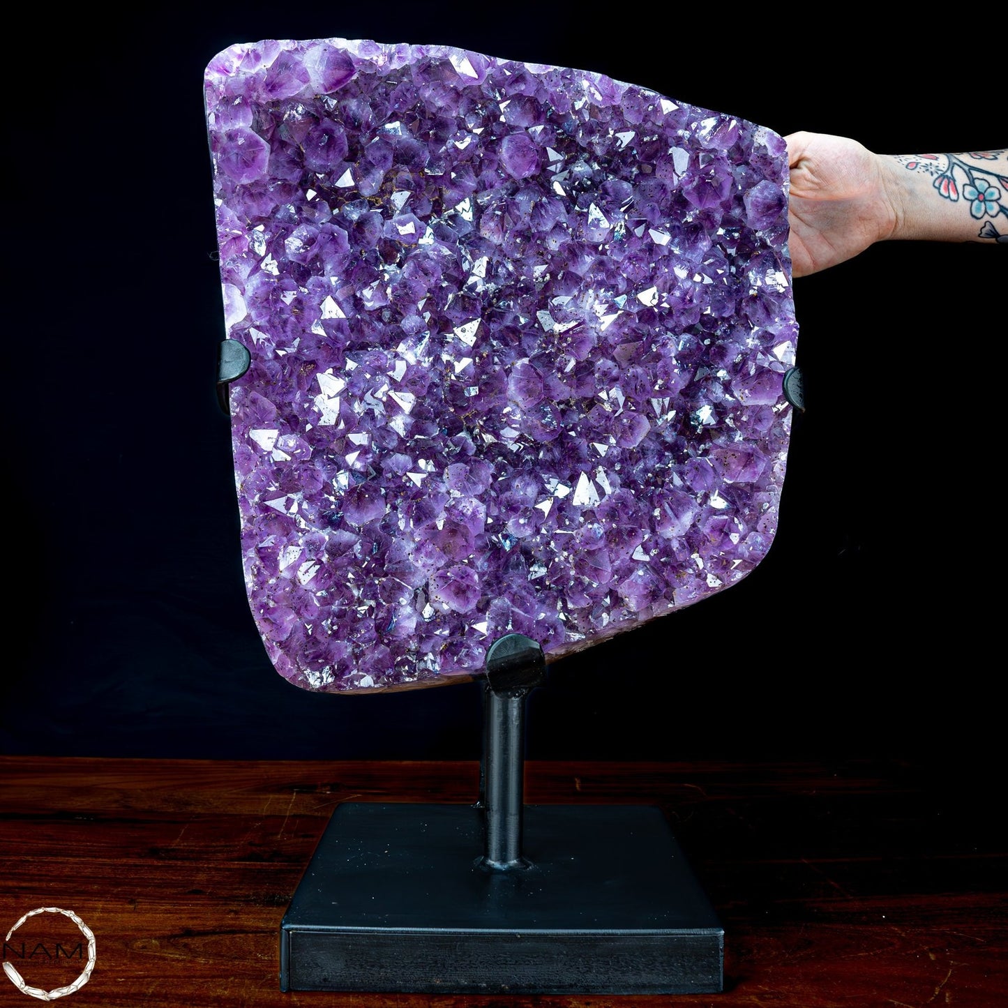 Natürliche Amethyst-Kristalle/Druse auf Ständer - 20956,11g