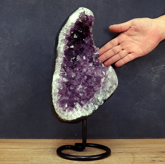 Großer Amethyst auf Ständer - 5072,57g - 340×160×140mm