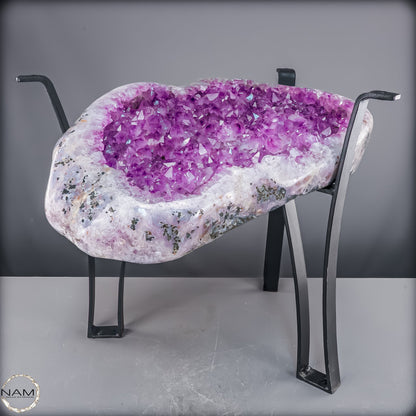 Amethyst-Tisch – Exklusive Kristallkunst -27326,59g