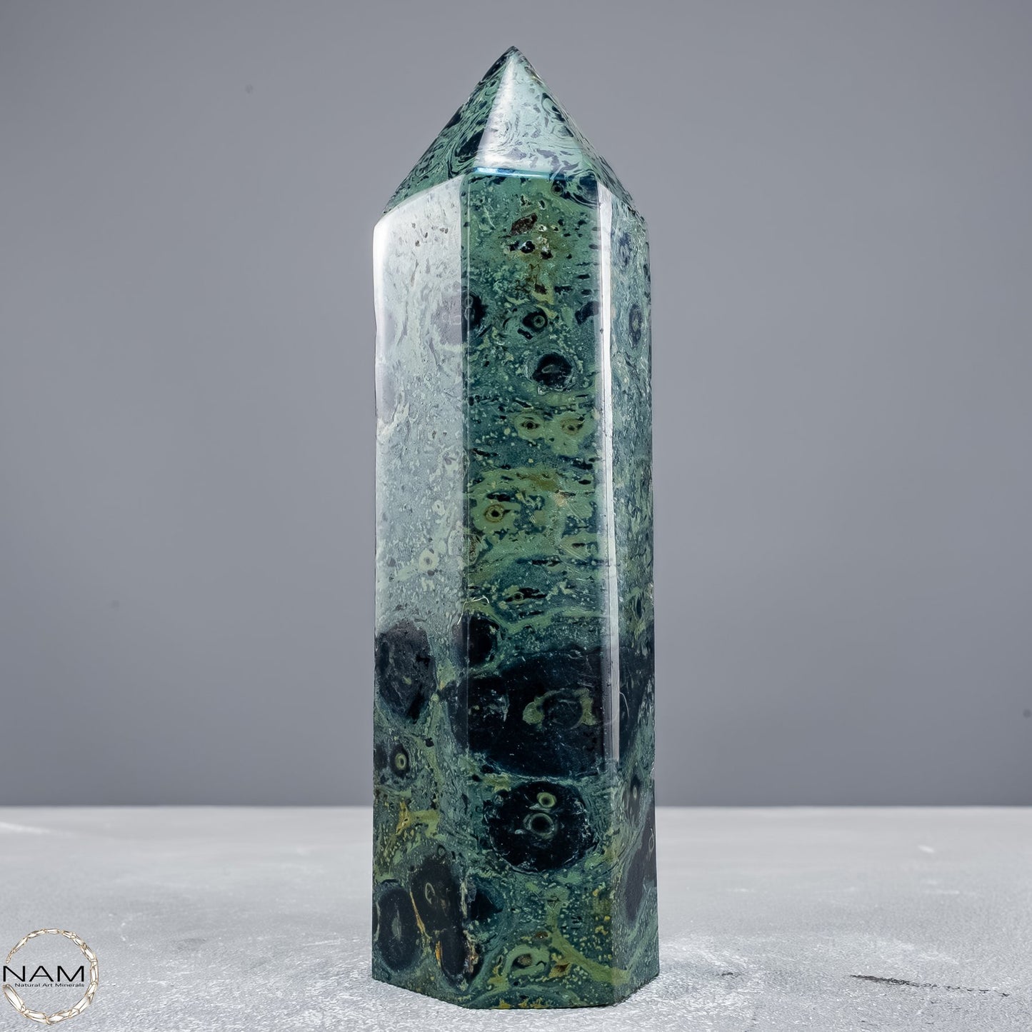 Natürlicher  Kambaba-Jaspis Obelisk - 605,46g