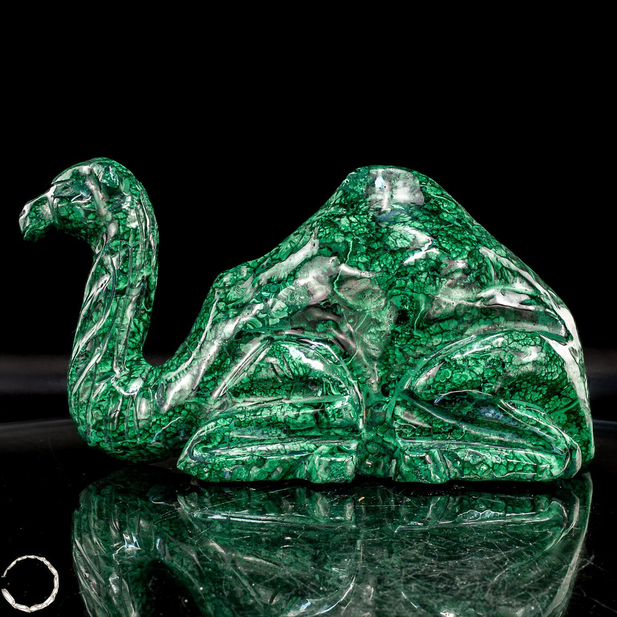 Sehr alte Malachit Skulptur Kamel, Kongo - 1844,82g