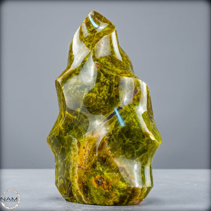 Natürliche Grüner Opal-Kristall Flamme - 894,74g