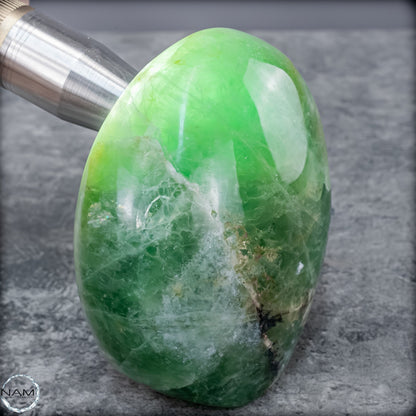 Natürliche Grüne Fluorit-Kristall Freiform - 934,99g