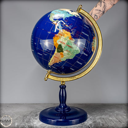 Exklusiver Globus aus Lapislazuli und Edelsteinen – 6428,22g