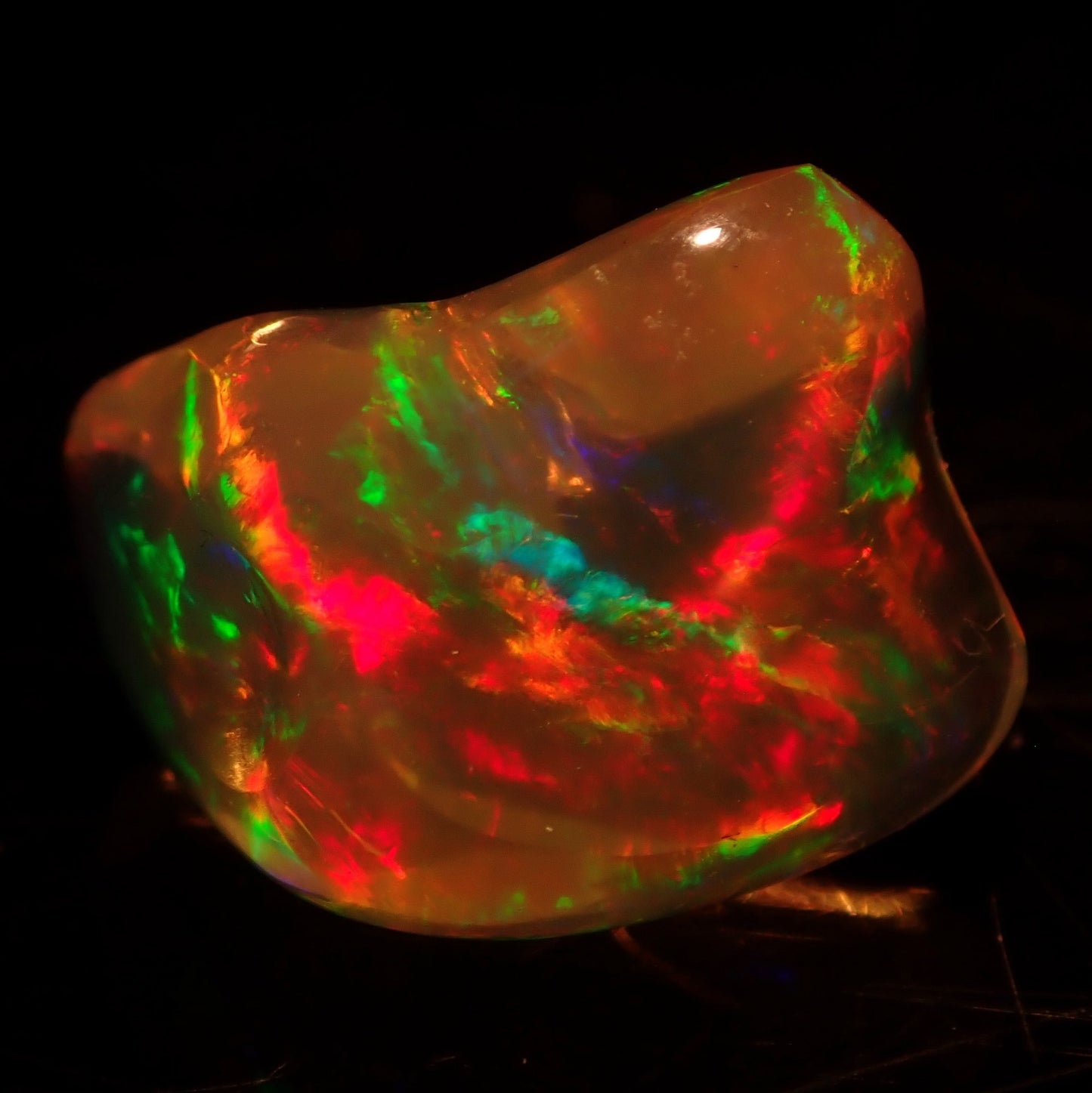 Seltener AAA+ Mexikanischer Kristall-Opal,  7.395 ct