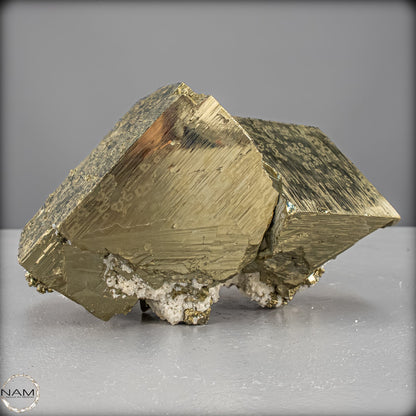 Natürliche Pyrit und Quarz Kristallcluster - 2792,47g