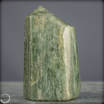 Natürliche Grüne-Quarzkristall Obelisk aus Brasilien - 675,38g