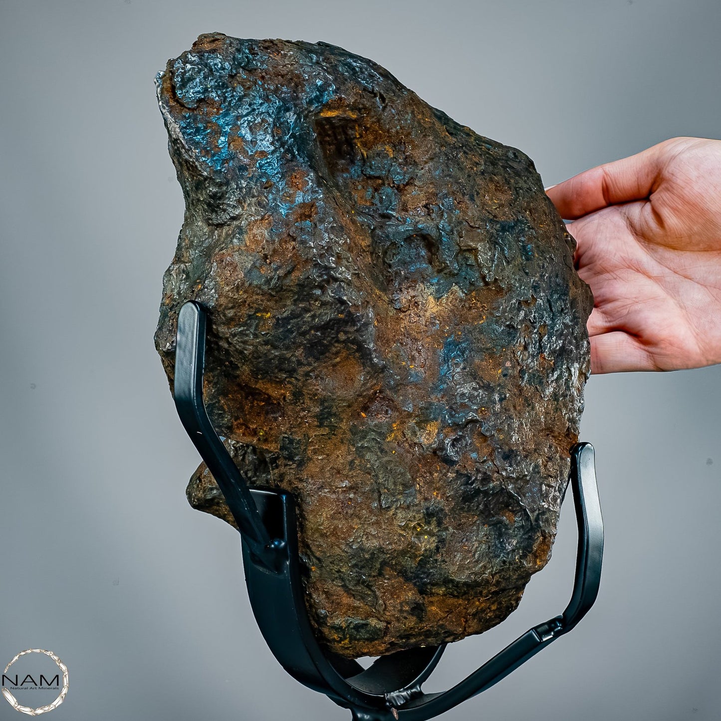 Campo del Cielo Eisenmeteorit auf Ständer, Argentinien - 15452,69 g