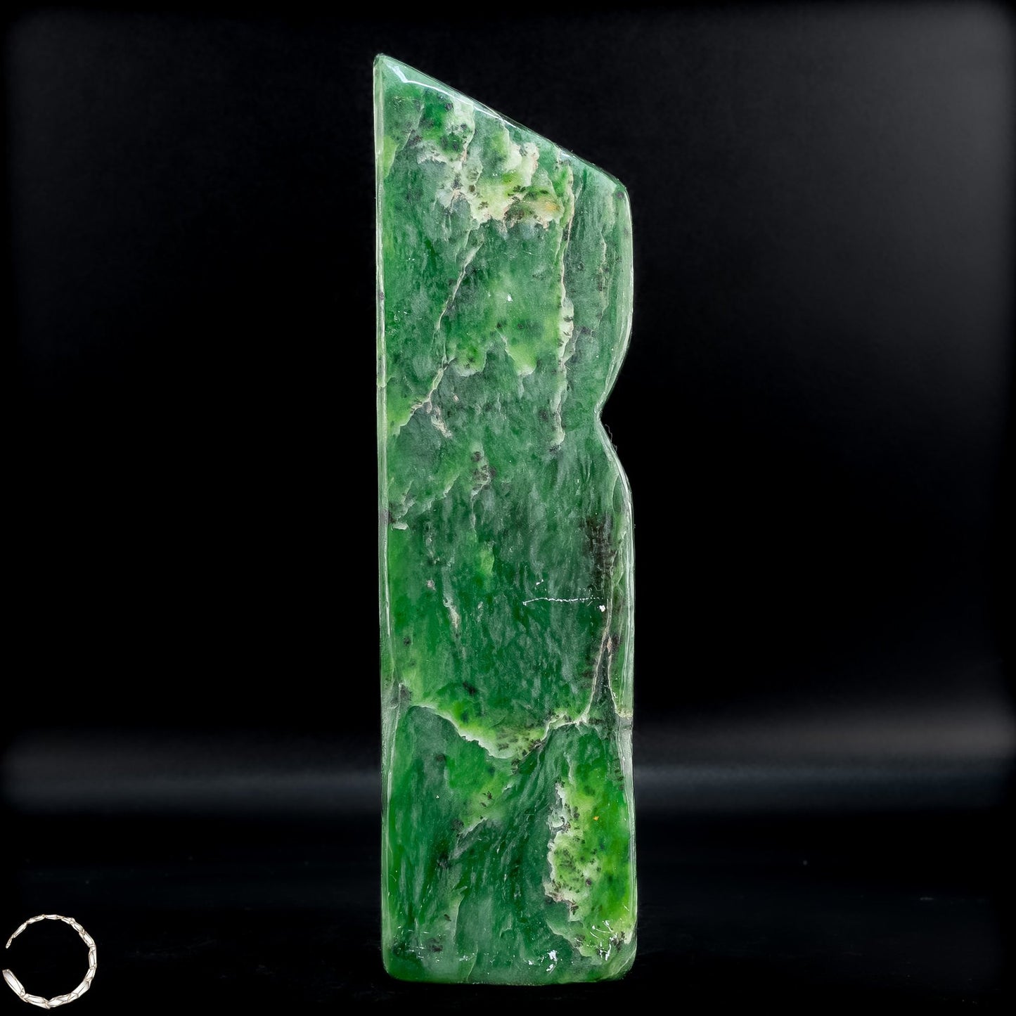 Natürliche Jade-Nephrit Freiform aus Burma - 803,15g