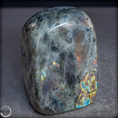 Natürliche Labradorit Kristall-Freiform - 1696,28g