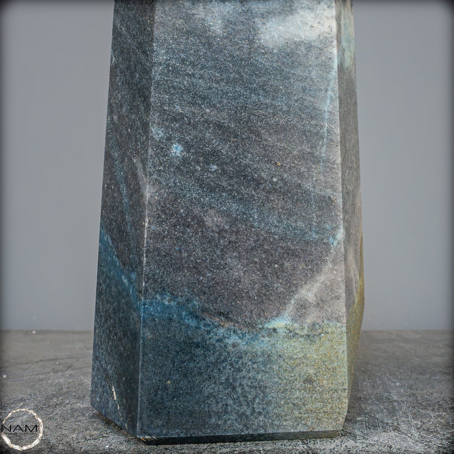 Großer Natürlicher Trolleit-Kristall Obelisk aus Brasilien - 2802,73g