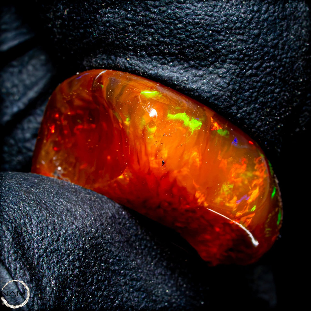Seltener  Mexikanischer Feuer-Opal,  3,09g 15,45ct