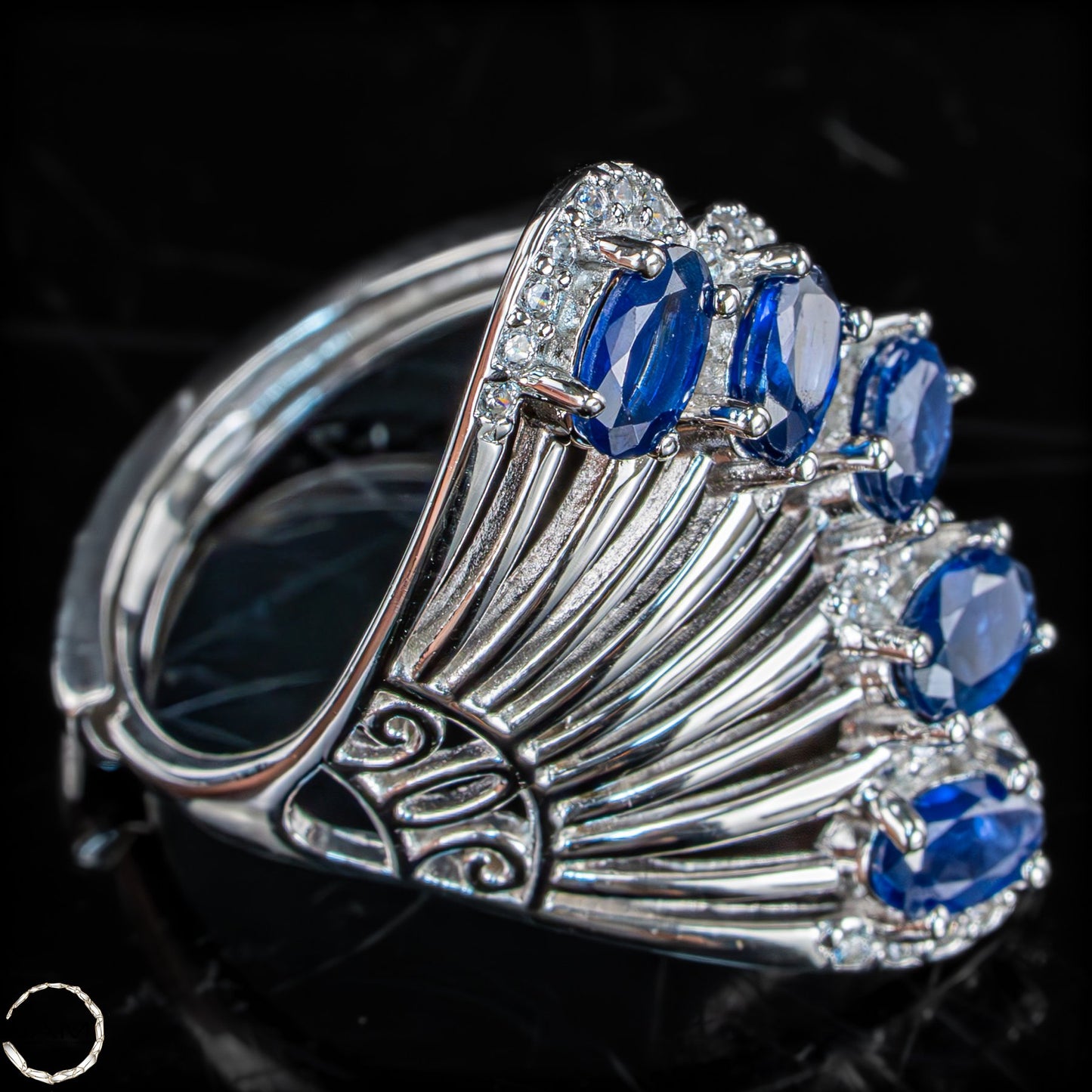 Strahlende Eleganz – Exklusiver Saphir-Ring aus 925er Silber -3,69g 18,45ct