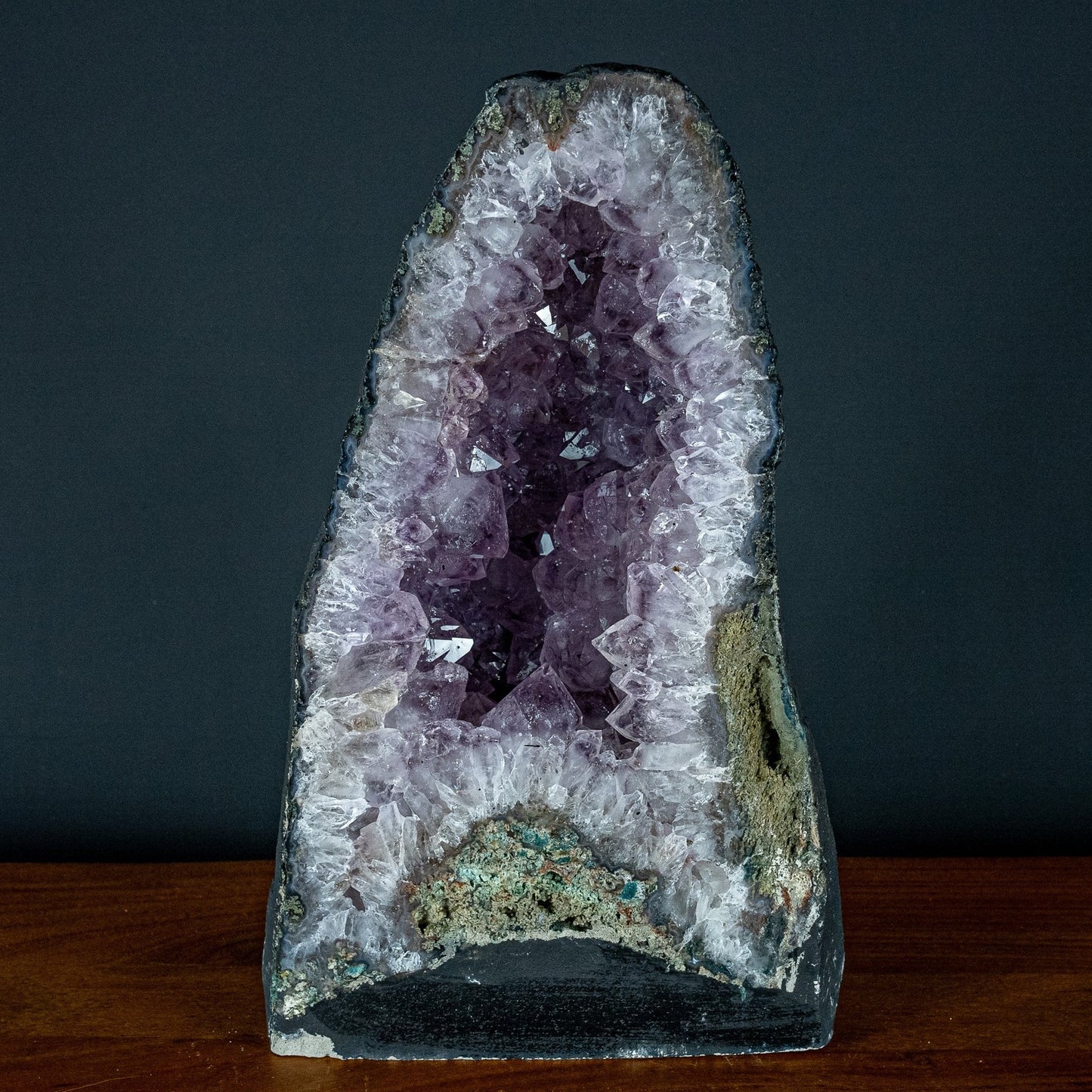 Natürliche Intensive Amethyst-Kristall Kathedrale/Druse - 12411,95g