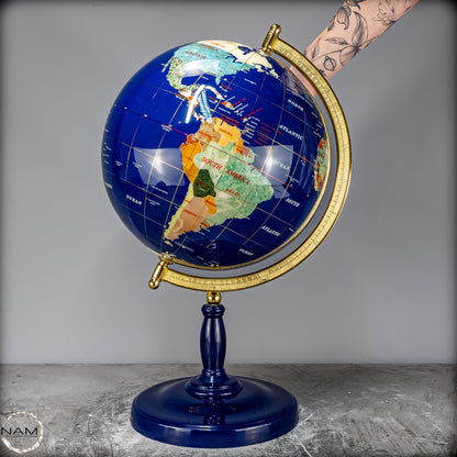 Exklusiver Globus aus Lapislazuli und Edelsteinen – 6428,22g