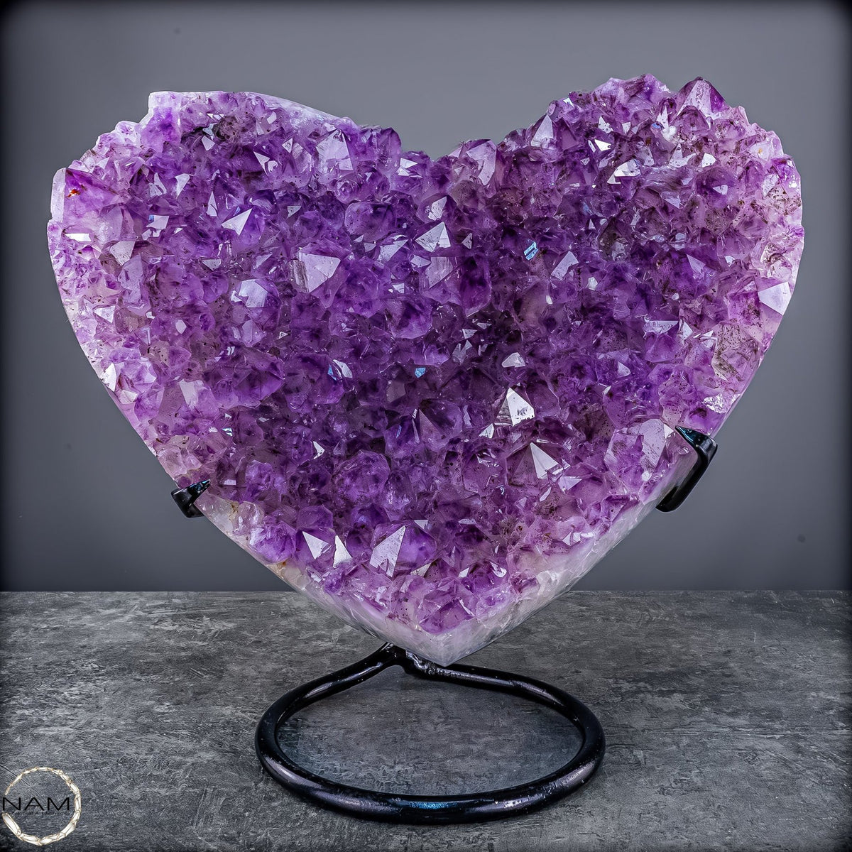 Natürlicher Amethyst-Herz Druse auf Ständer –7558,16g