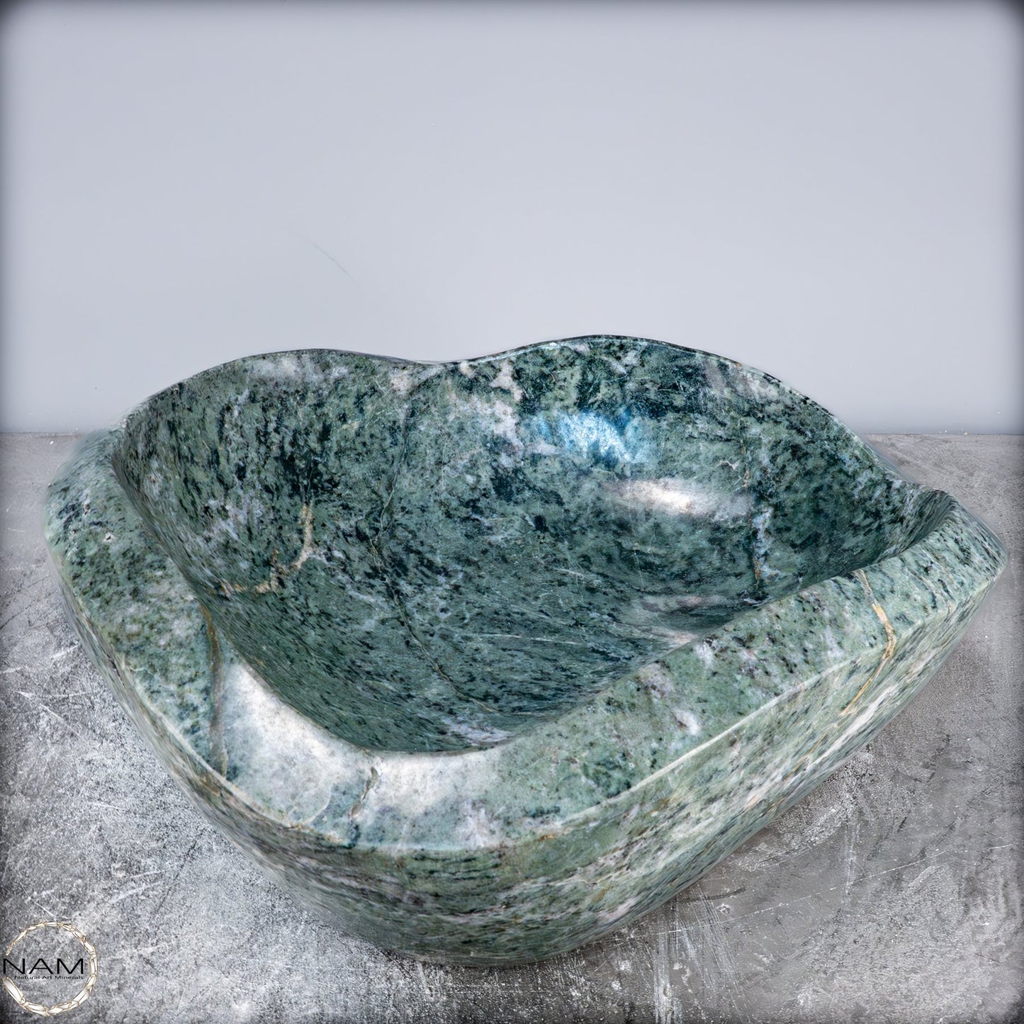 Monumentale Jade-Nephrit-Schale – 25 kg -25901,99g