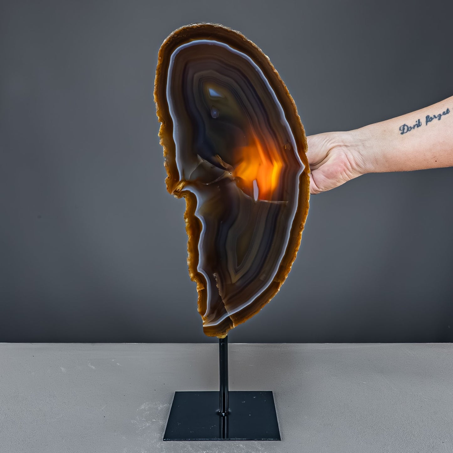Achat Scheibe  – auf Ständer aus Brasilien - 6402,45g
