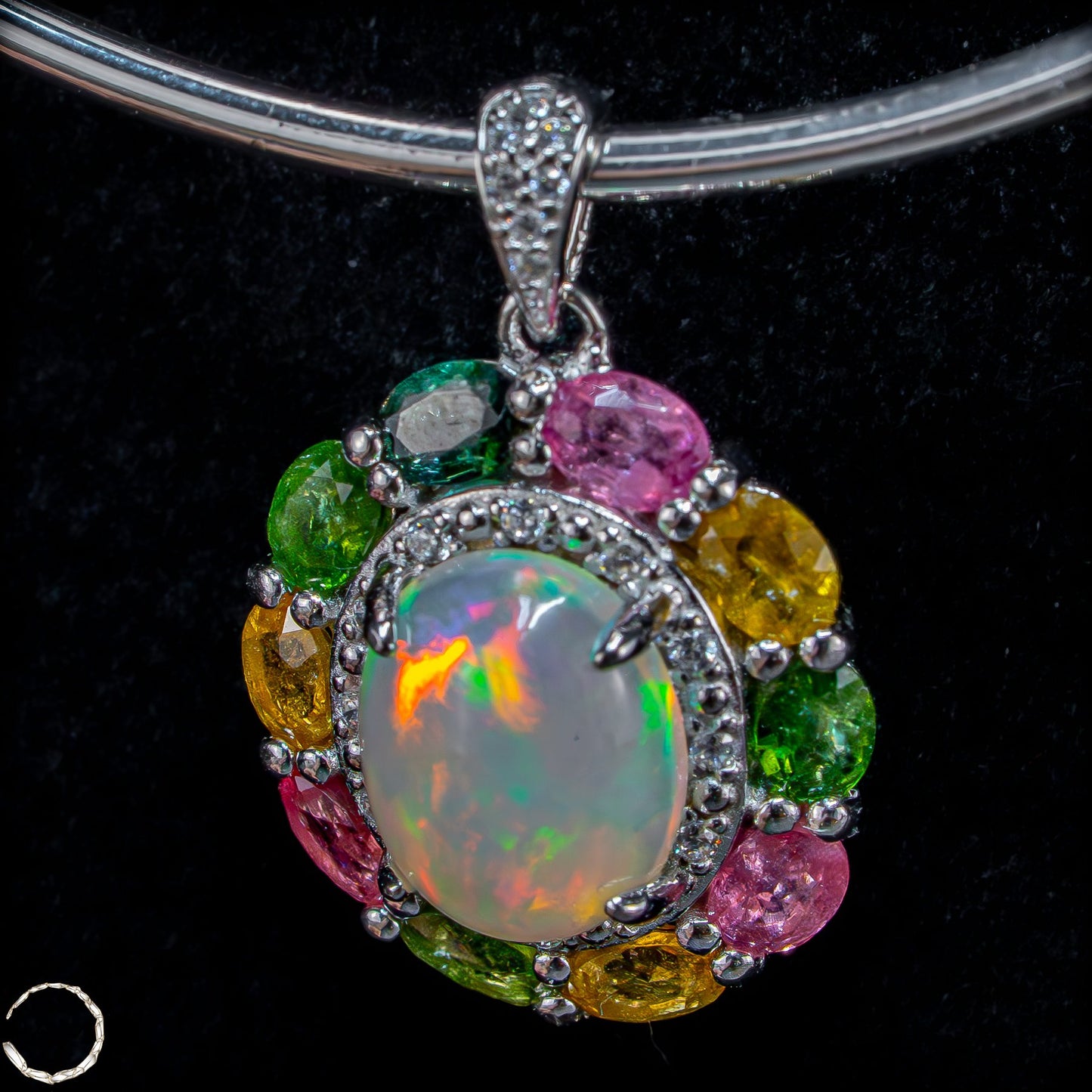Welo Opal & Turmalin Anhänger – Farbenpracht in vollendeter Harmonie 3,47g 17,35ct