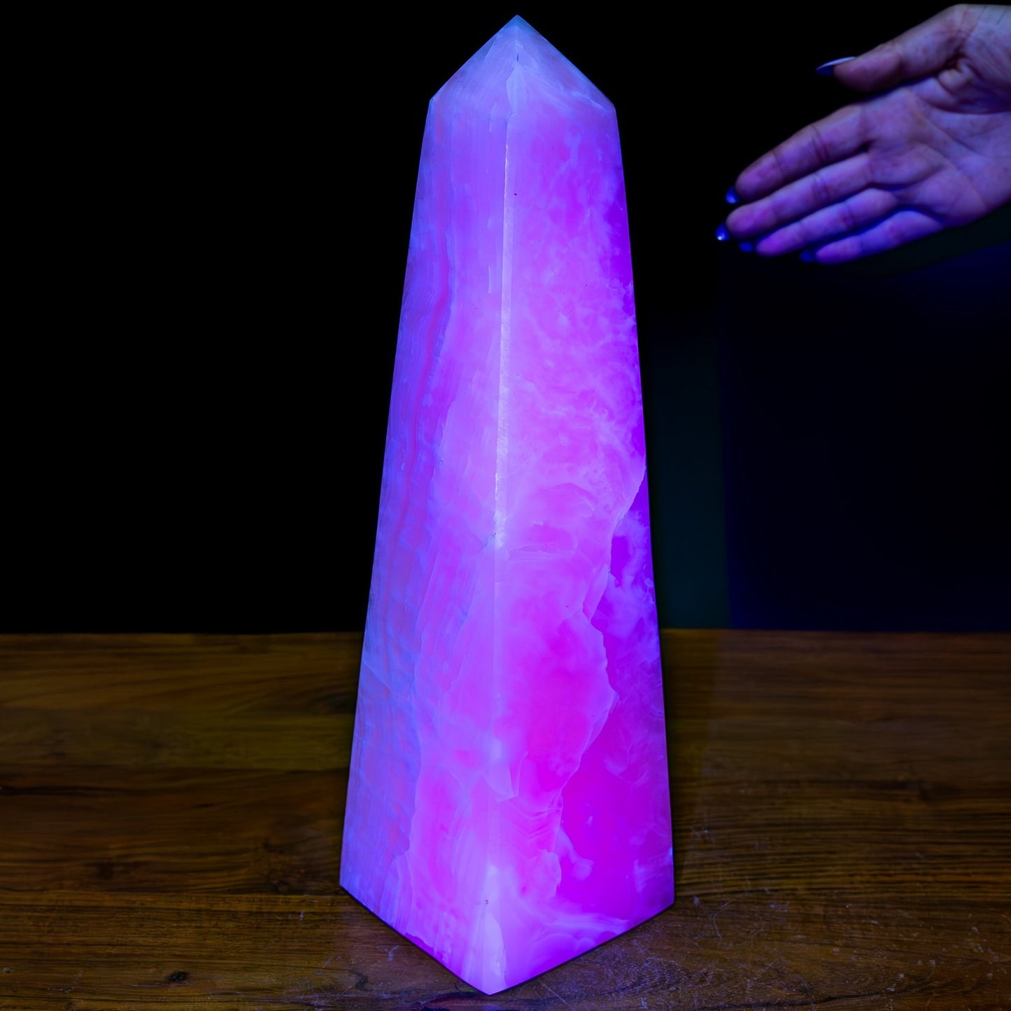 Natürlicher Pinker Aragonit - Kristall Obelisk - 4396,73g